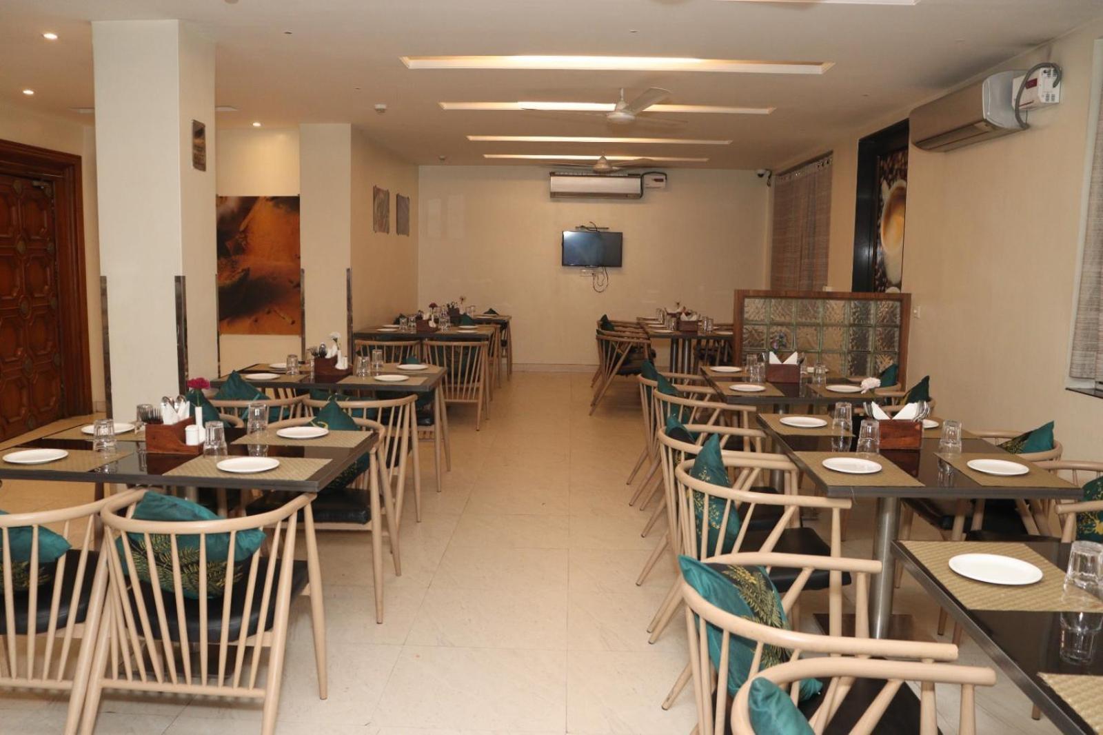 Hotel Raviraj, Chhatrapati Sambhaji Nagar Αουρανγκαμπάντ Εξωτερικό φωτογραφία