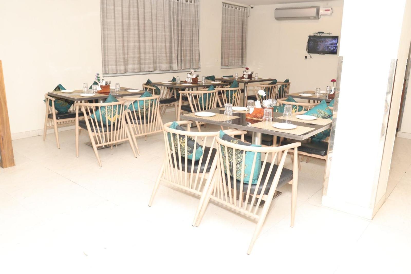 Hotel Raviraj, Chhatrapati Sambhaji Nagar Αουρανγκαμπάντ Εξωτερικό φωτογραφία
